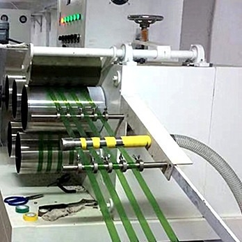 สายการอัดรีดสายรัด PET Polyerster Siemens Motor สำหรับวัสดุบรรจุภัณฑ์