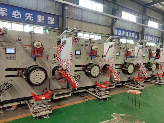 สายพานลำเลียงอัตโนมัติเต็มรูปแบบ 0.4KW เครื่องม้วนสายรัด PET พร้อมระบบควบคุม PLC