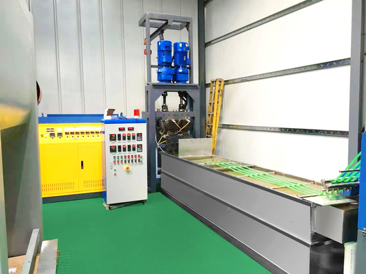 PLC เครื่องอัดรีดสายรัด PET หน้าจอสัมผัส 180-220kgs / H สกรูเดี่ยว