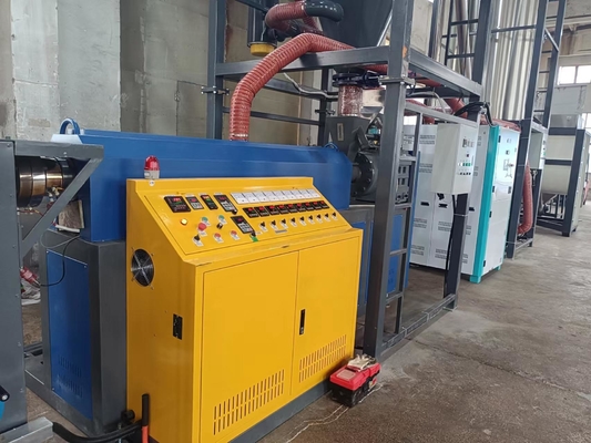 เครื่องผลิตเชือก PET สกรู 100 มม เครื่องผลิตเชือก PET ที่น่าเชื่อถือ 300-350KG / H