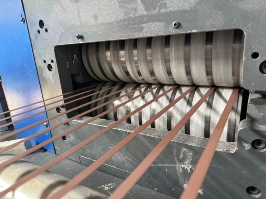 เครื่องผลิตสายพับ PP สกรูเดียว 1 ถึง 4 สายพับ Polypropylene Strapping Extrusion Line สายพับ PP สายพับความเร็วสูง