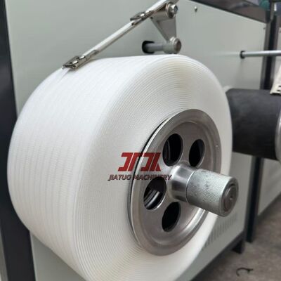 เครื่องทำสายรัดพลาสติก PP ความเร็ว 280 ม./นาที เป็นมิตรต่อสิ่งแวดล้อม ผลิตสายขนาด 5 มม. พร้อมระบบควบคุม PLC