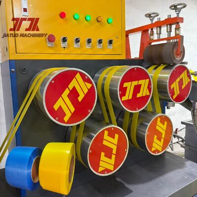 เครื่องทำสายรัด PP จากวัสดุรีไซเคิล 100% พร้อมระบบควบคุม PLC