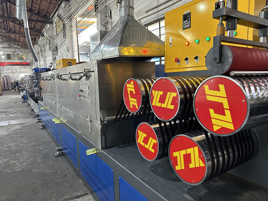 สายการผลิตรัด PP แบบม้วนอัตโนมัติ อุปกรณ์การผลิตสายรัด PP ความเร็วสูง