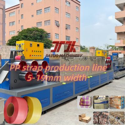 ความเร็วการทํางาน 250-300m/min สายการผลิตสายพับ PP พร้อมการควบคุม PLC สองสกรูเดียว